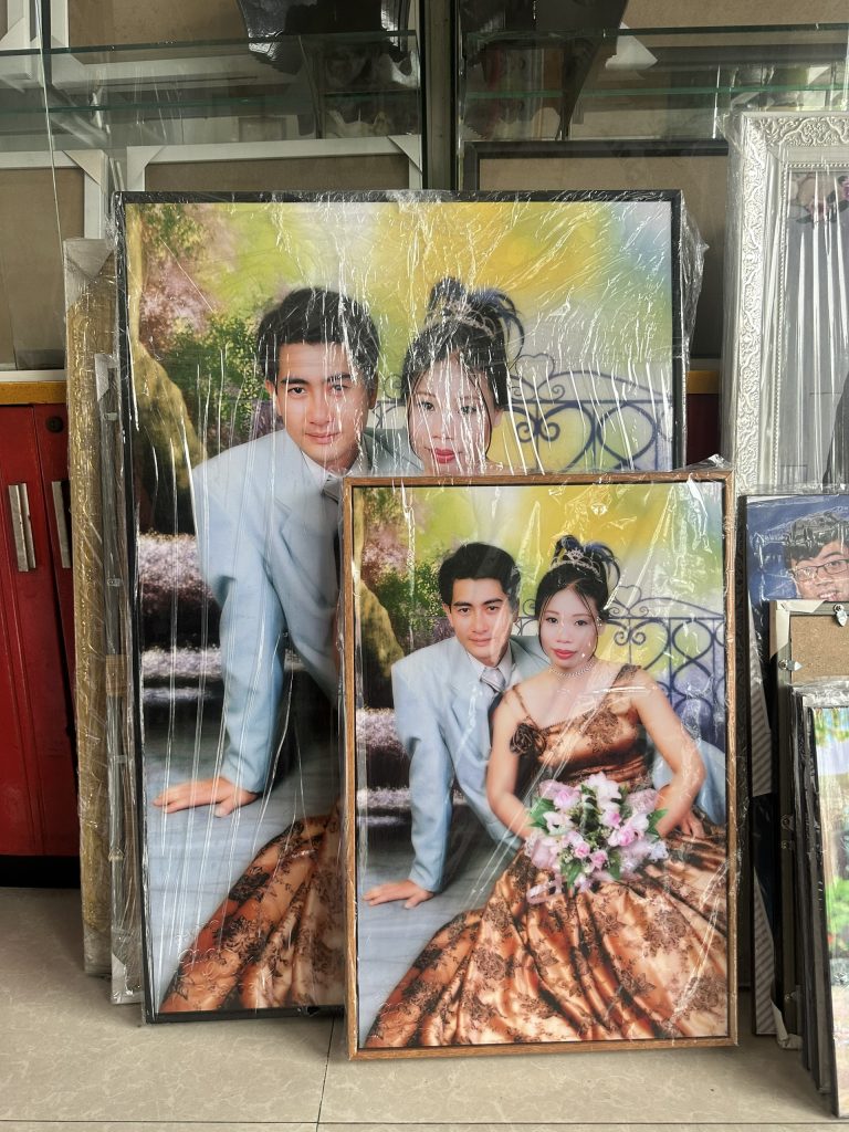GUONG 4K HINH CUOI 60×90