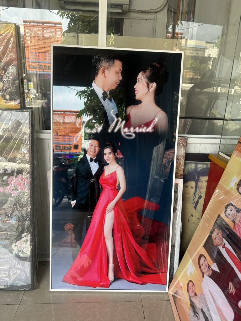 GUONG 4K SIEU BONG 60×120