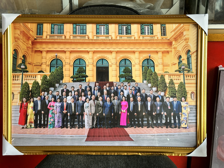 Rửa Ảnh Gắn Khung Kính